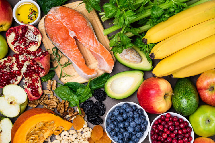อาหารป้องกันโรคแพ้อากาศ วิตามินและแร่ธาตุจากผักและผลไม้