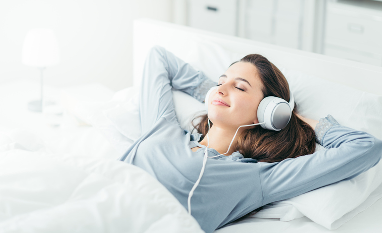 สุขภาพดีตั้งแต่ตื่นนอน ตื่นเช้าพร้อมกับการฟังเพลงผ่อนคลาย
